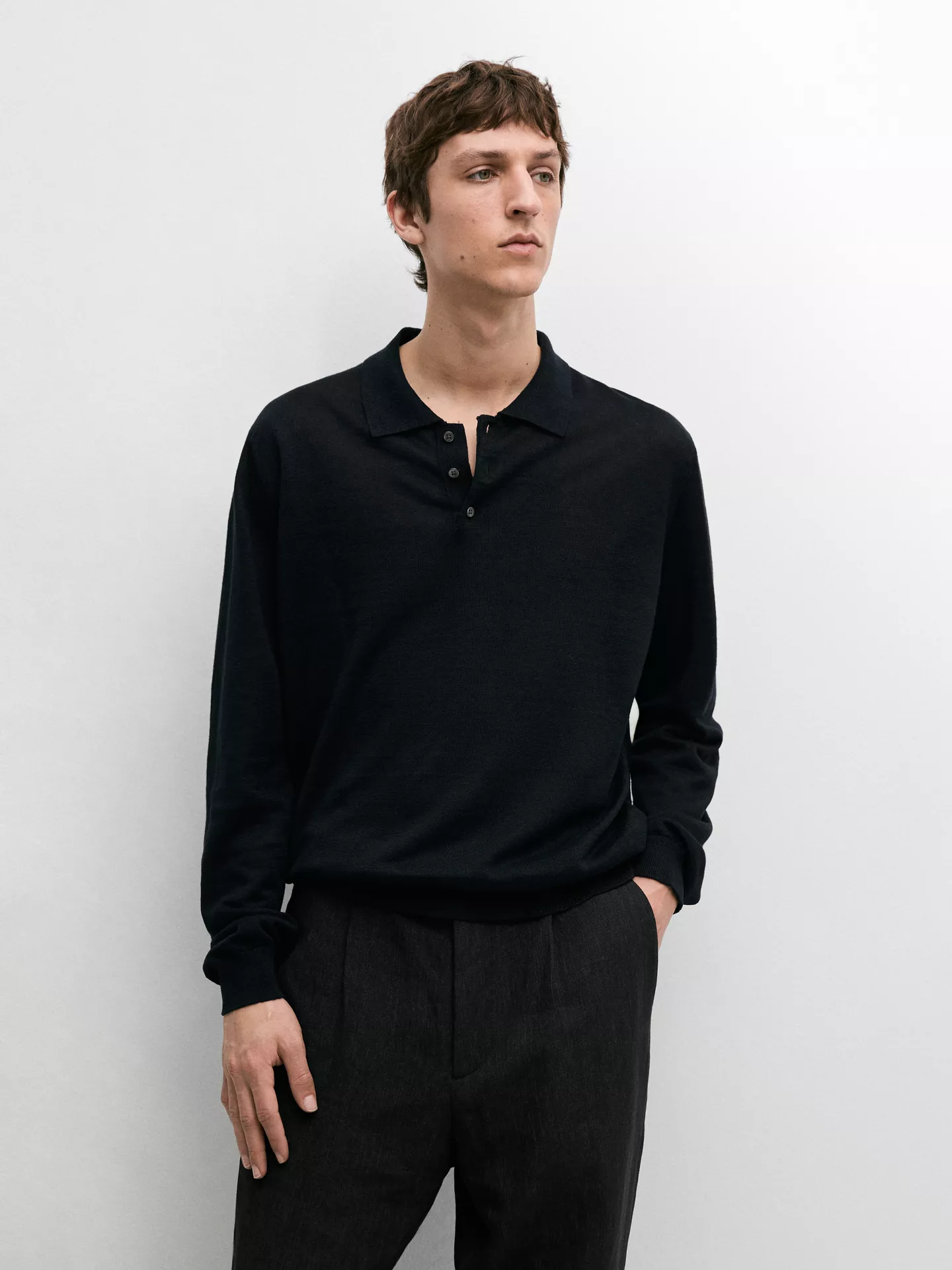 Maglia con collo a polo in lino