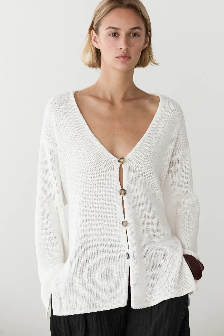 Cardigan lungo in maglia con scollo a V