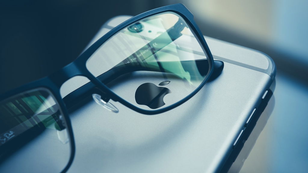 I primi smart glasses di Apple presto sul mercato?