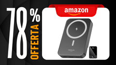 Powerbank MagSafe in primo piano su sfondo nero con label sconto