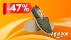 Havaianas in offerta in primo piano e sfondo colorato