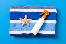 asciugamano da mare blu