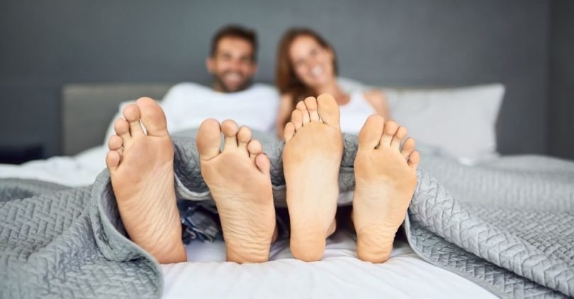 Come prendersi cura dei piedi: ecco 7 consigli
