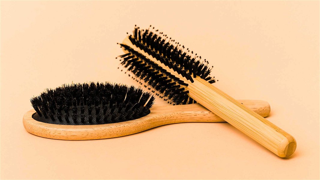 Spazzola per capelli in setole di cinghiale: perché usarla?