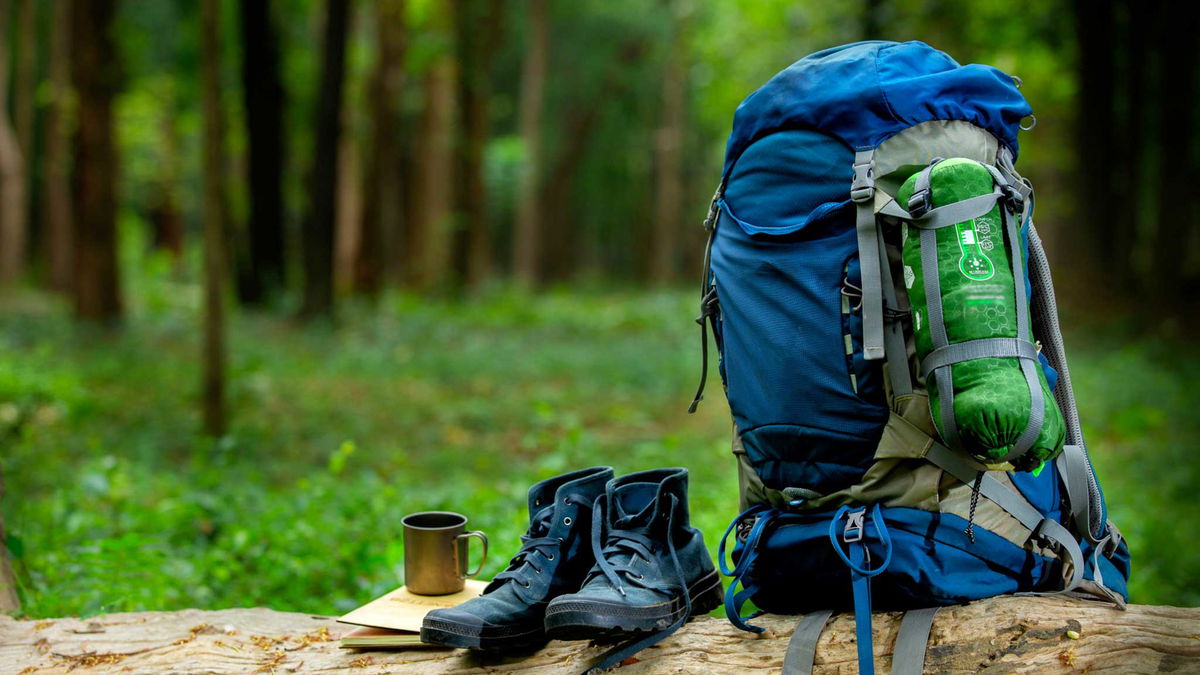 zaino e scarpe da trekking