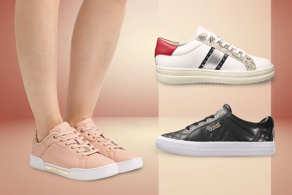 sneakers donna eleganti in primo piano e indossate