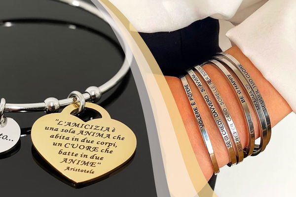 bracciali con frasi incise indossati 