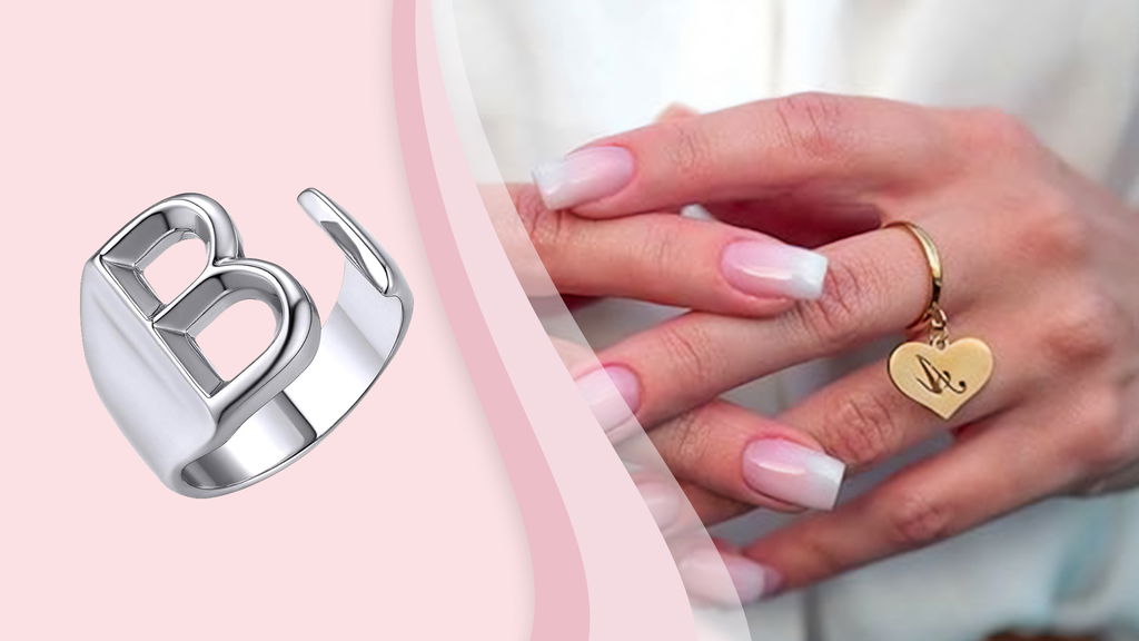 anello con iniziale B e indossato