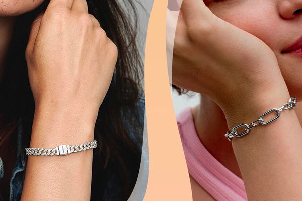 due foto di ragazze che indossano il bracciale a catena