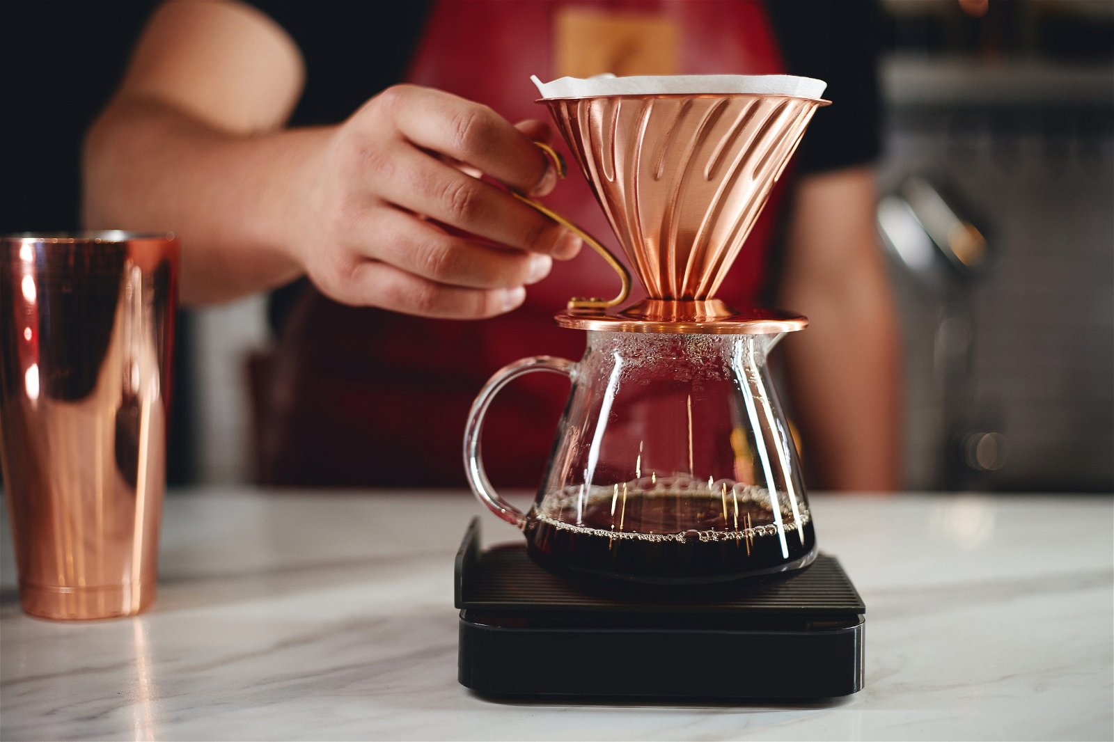Come preparare il caffè pour over: kit per la bevanda lenta