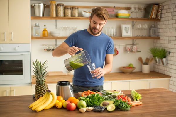 Frullatore, i 10 migliori modelli per frullati pieni di salute