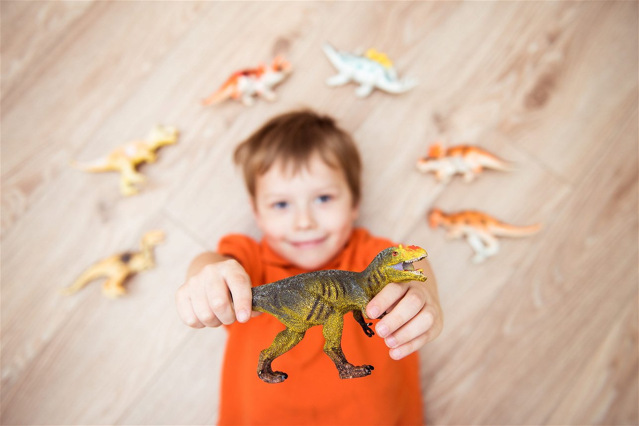 10 giocattoli a tema dinosauri divertenti ed educativi