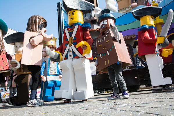 A Carnevale ogni Lego vale...