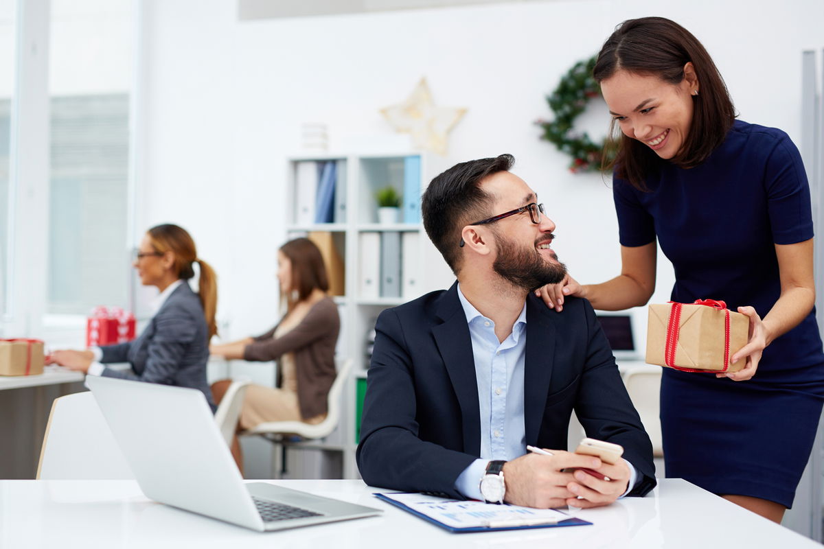 Doni aziendali per Natale, tra tradizione e marketing