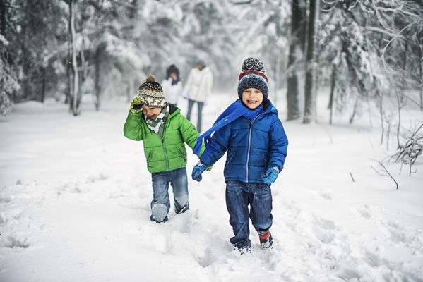 bimbi sulla neve