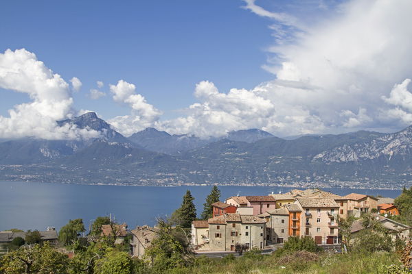 San Zeno di Montagna, il Balcone del Lago di Garda