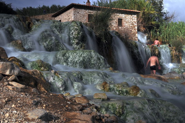 Saturnia, le terme nate da una leggenda