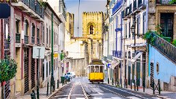 Lisbona tra fado, azulejos e pasteis